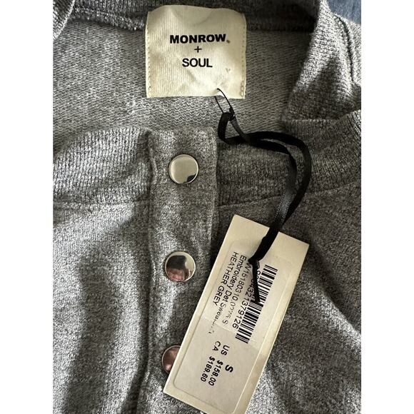 Monrow + Soul Cycle Rainbow Embroidered Crewneck Lightweight Gray Shirt Small - Picture 6 of 9